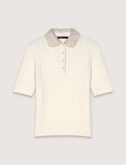 Áo polo dệt kim vặn thừng cổ đính ngọc T0 Trắng ngà