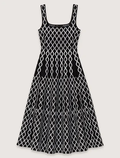 Đầm dài dệt kim jacquard cổ vuông T38