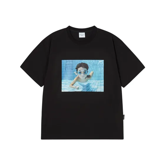 &Aacute;o Thun Baby Face Diving Boy Sleeve Đen (Overseas & Domestic Exclusive)