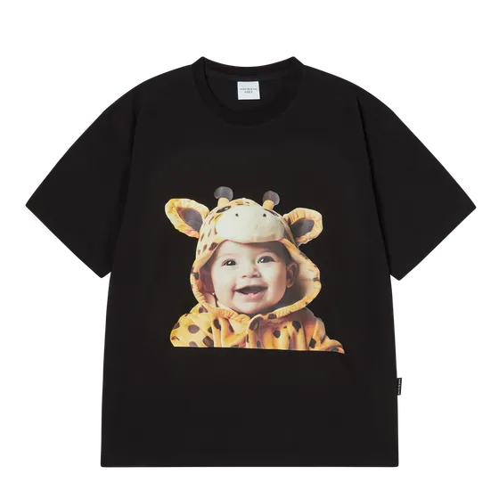 &Aacute;o Thun Baby Face Giraffe Baby Sleeve Đen (Domestic Duty Free Exclusive)