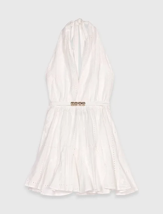 Đầm ngắn cổ yếm thêu lỗ linen cotton T34 Trắng