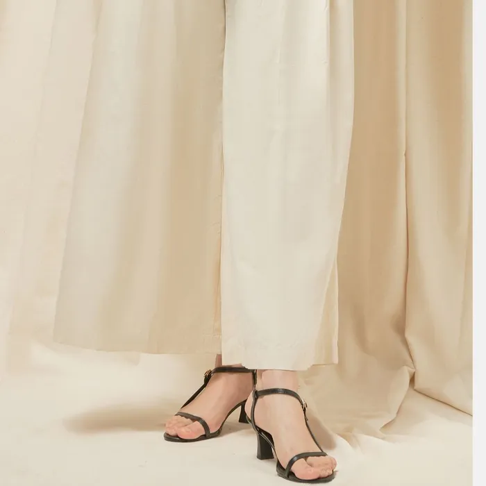 Quần culottes xếp ly