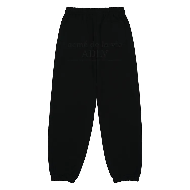 Quần Basic Logo Rivet Point Đen