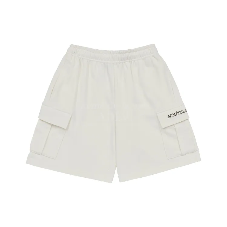 Quần Short Cargo Essential Logo Season 2 Kem