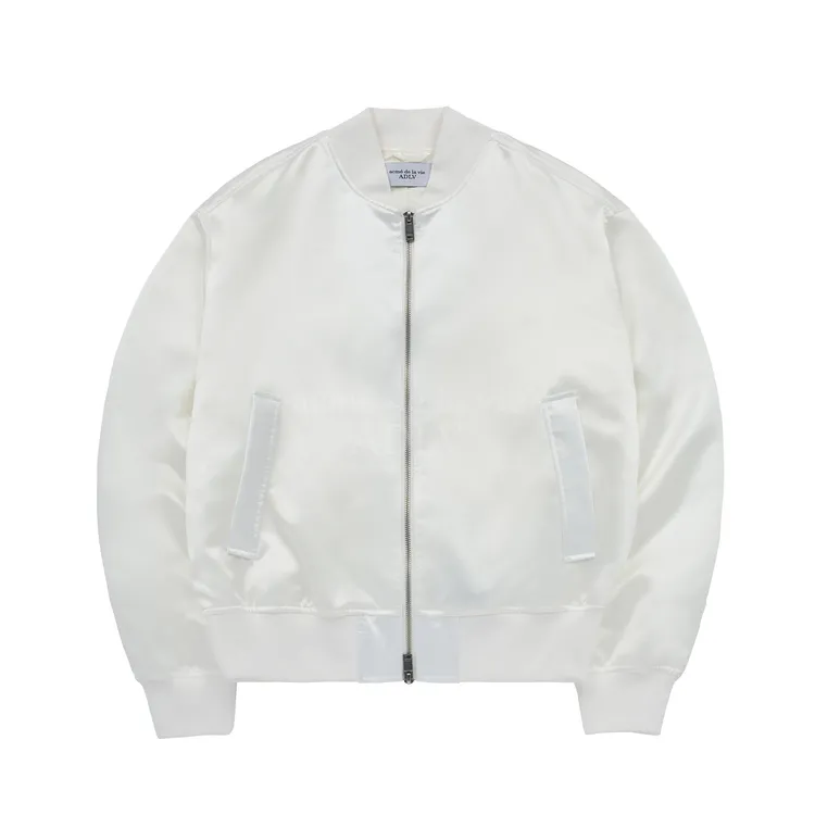 Áo Khoác Puckering Satin Ma-1 Trắng Ngà