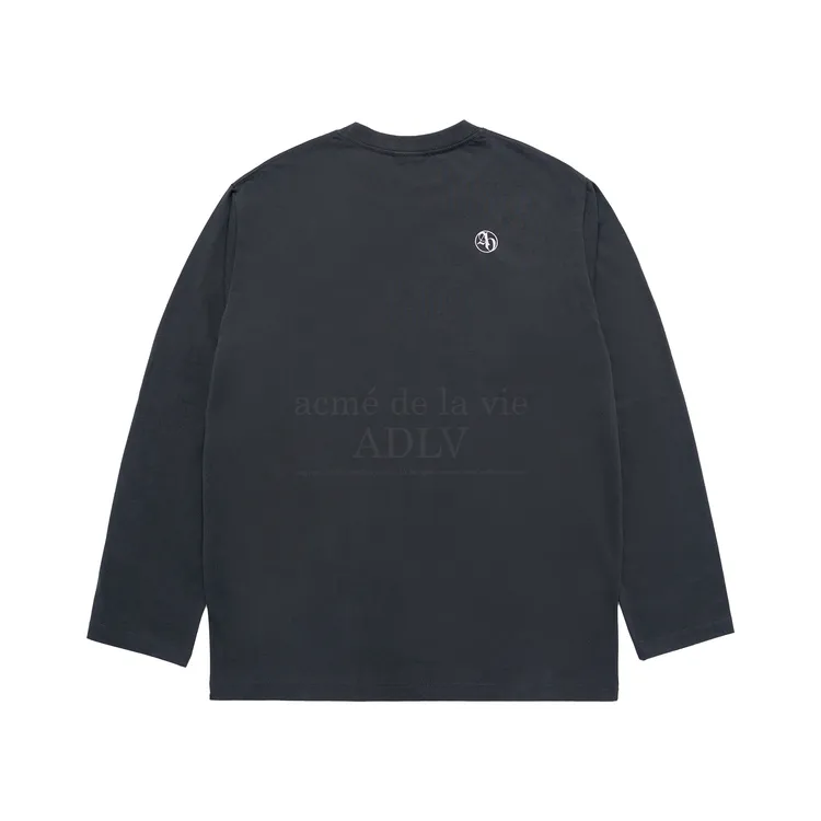 Áo Thun Dài Tay Basic Logo Needlework Than Chì