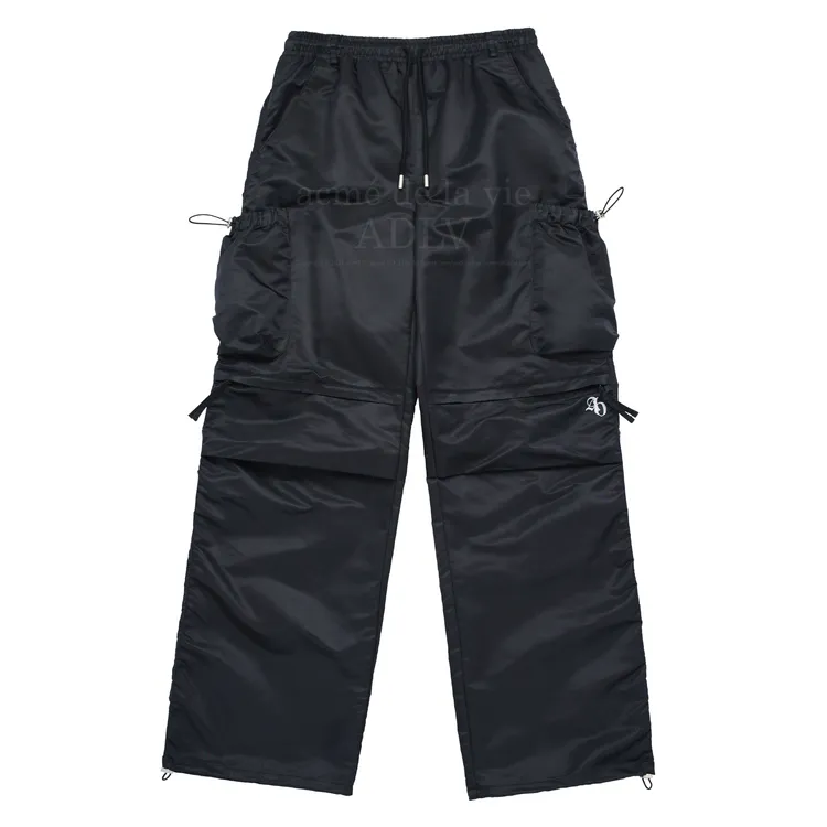Quần Side Puckering Pocket Đen