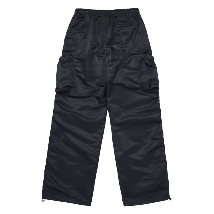 Quần Side Puckering Pocket Đen
