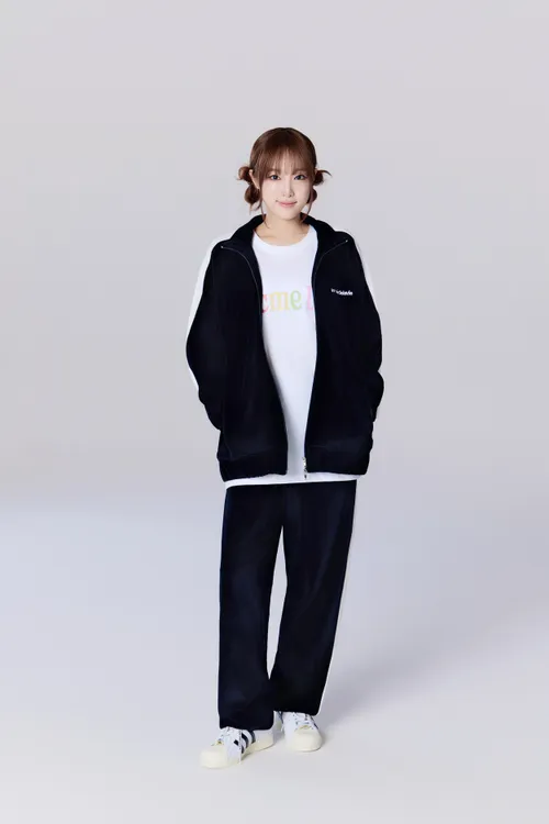 Áo Khoác thể thao Velour High Neck Đen