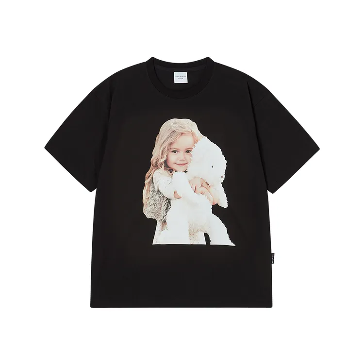 Áo Thun Baby Face Hug Bear Doll Sleeve Đen (Overseas & Domestic Exclusive)