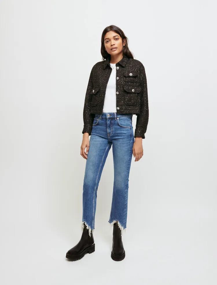 Quần jean slim-fit, rách ở phía dưới</br>