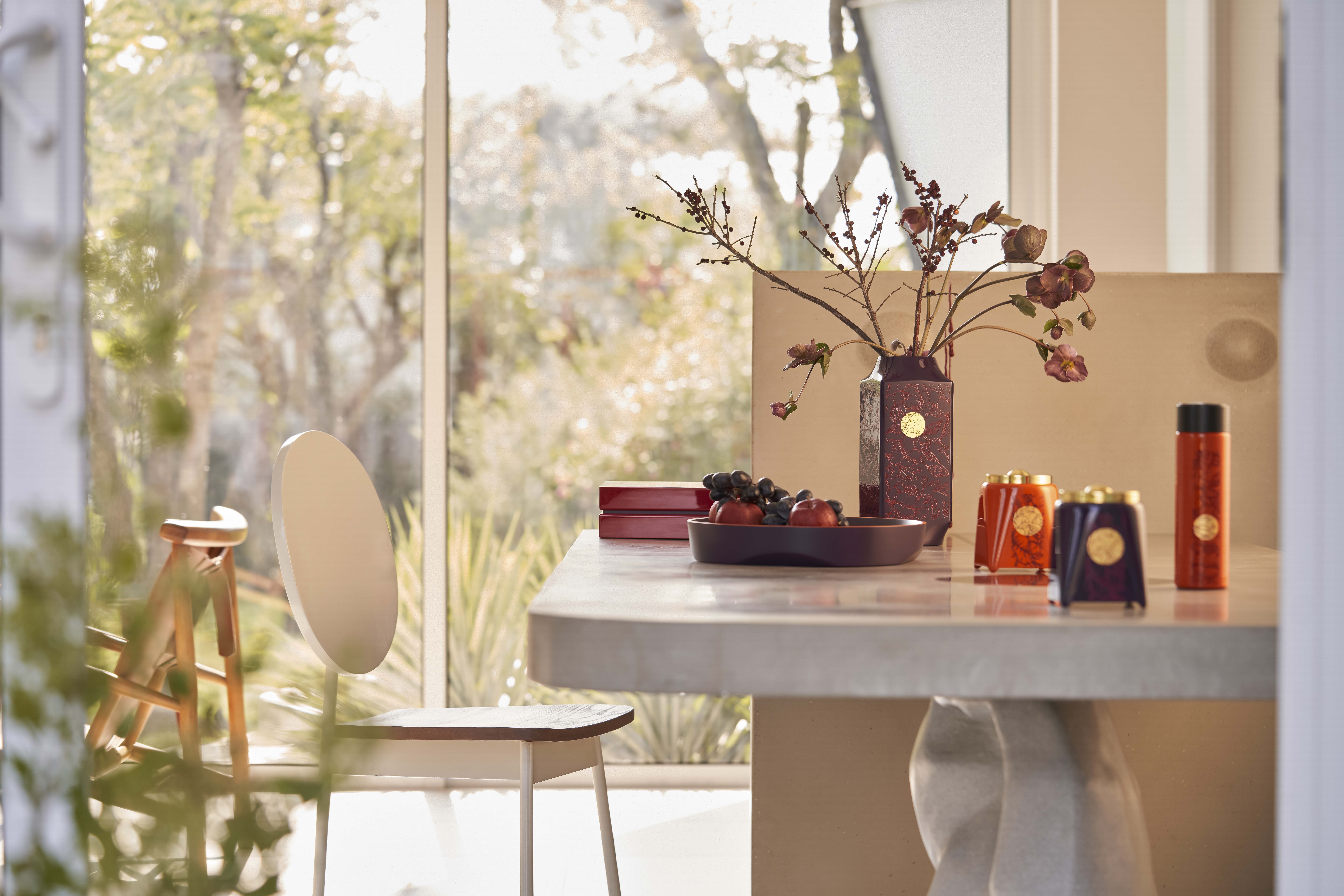 FINDING INSPIRATION FROM THE FAMILIARITY