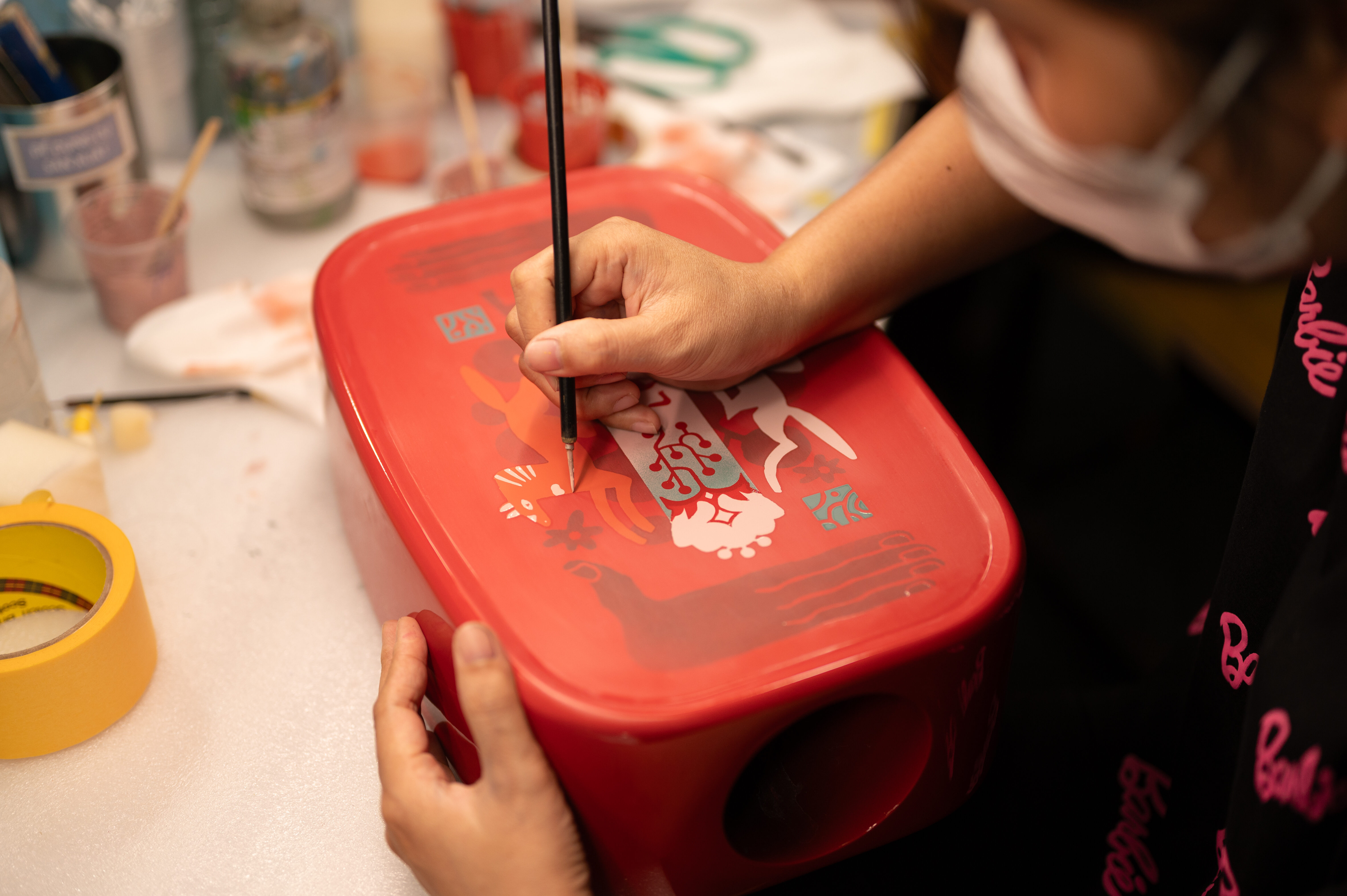 HAND PAINTING ON LACQUER