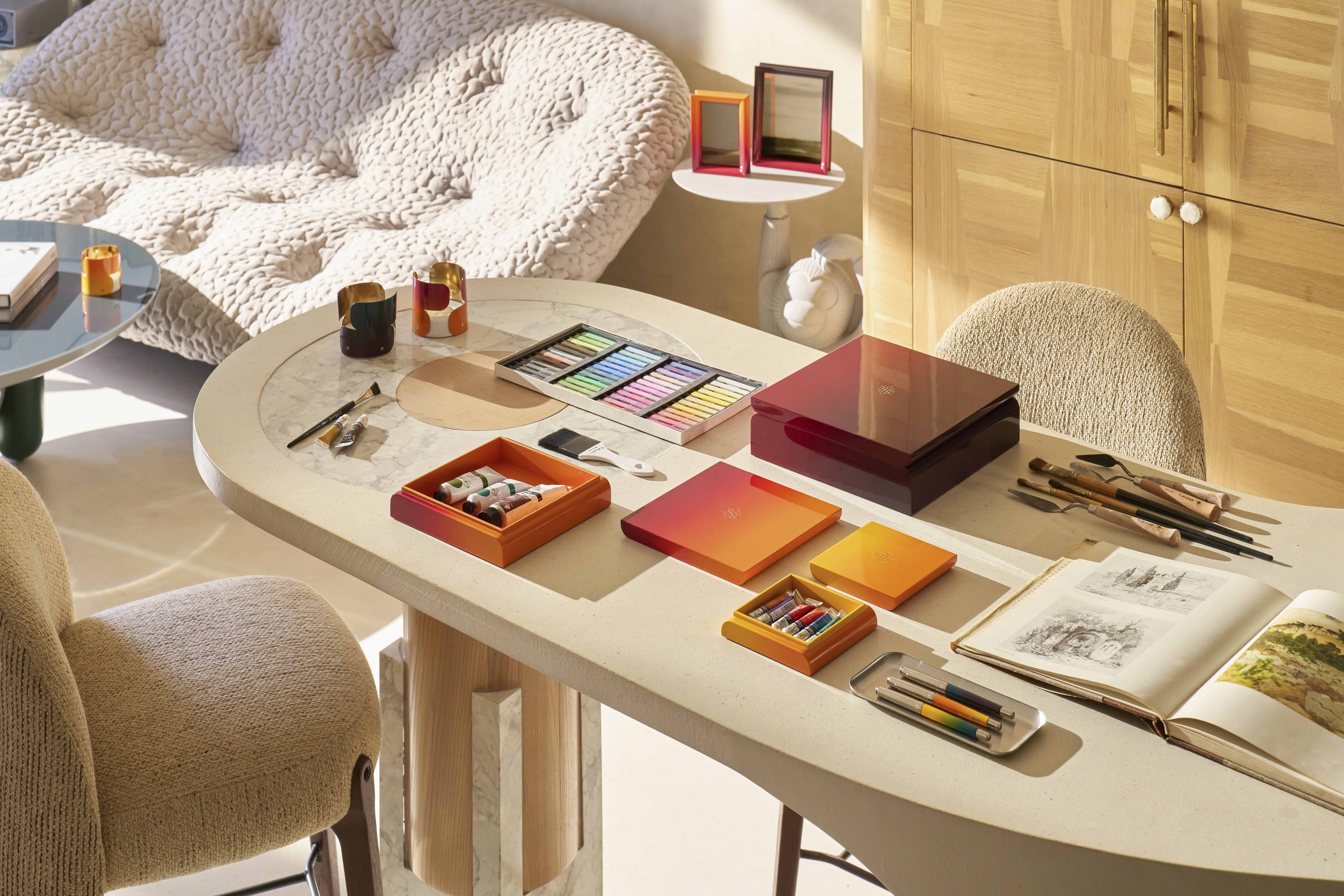 HANOIA LAUNCHES A NEW COLLECTION: A TRIBUTE TO COLORS