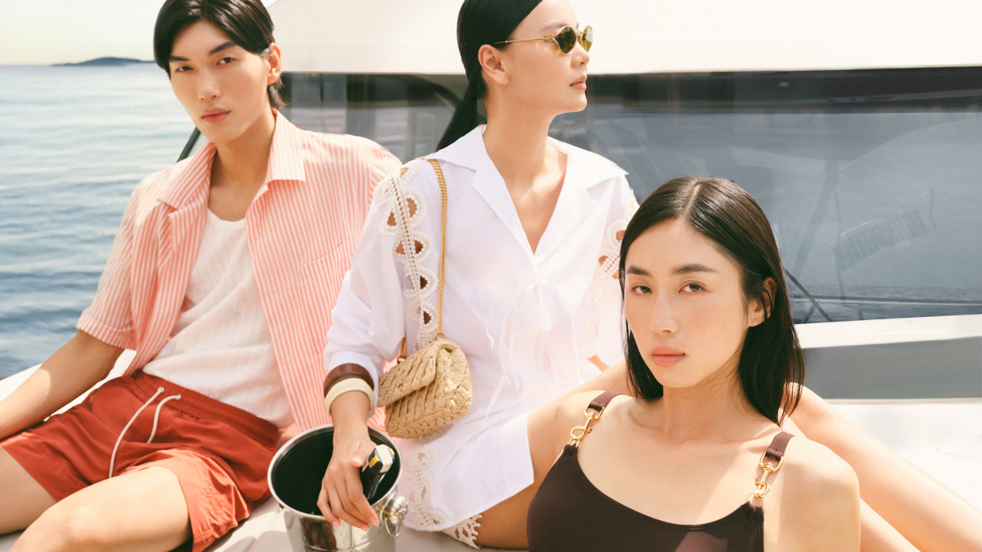 GIẤC MƠ TRÊN SÓNG - HÀNH TRÌNH THỜI TRANG CÙNG FRONT ROW